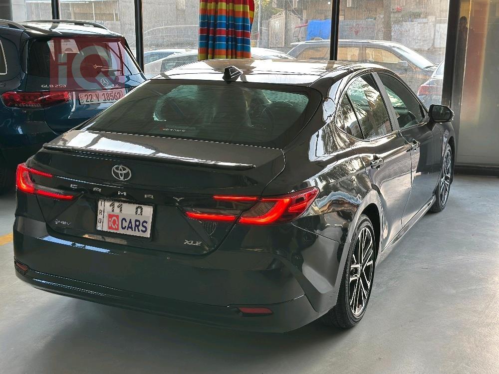 تۆیۆتا کامری